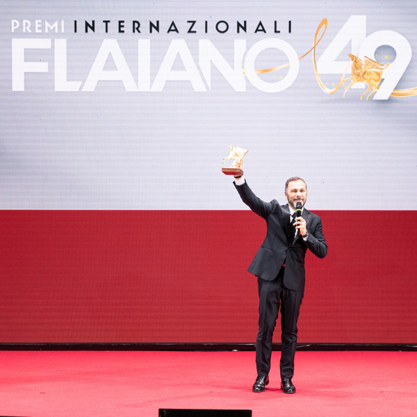 Massimiliano Gallo Con Il Pegaso D&#039;Oro, Premi Internazionali Flaiano